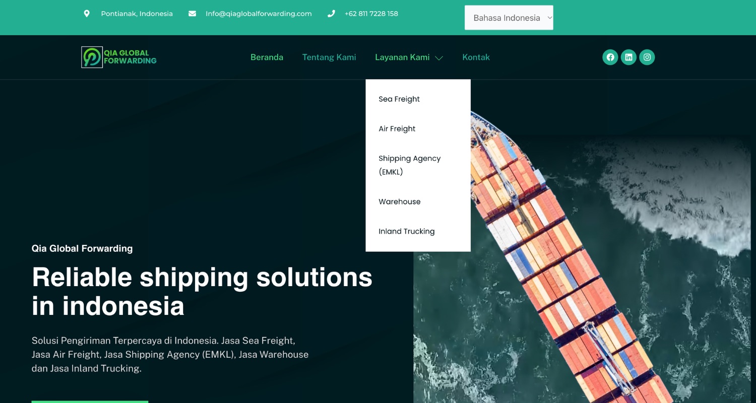 Tampilan halaman utama website Qia Global Forwarding